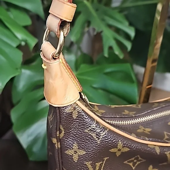 #0710-584 LOUIS VUITTON MONOGRAM BOLOUGNE SHOULDER BAG - Picture 3 of 9